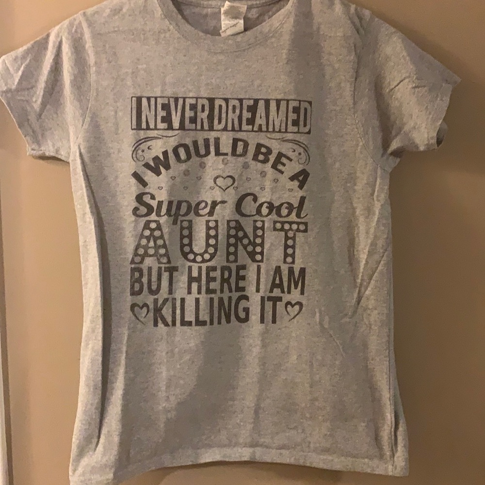 Small Funny Aunt T-shirt